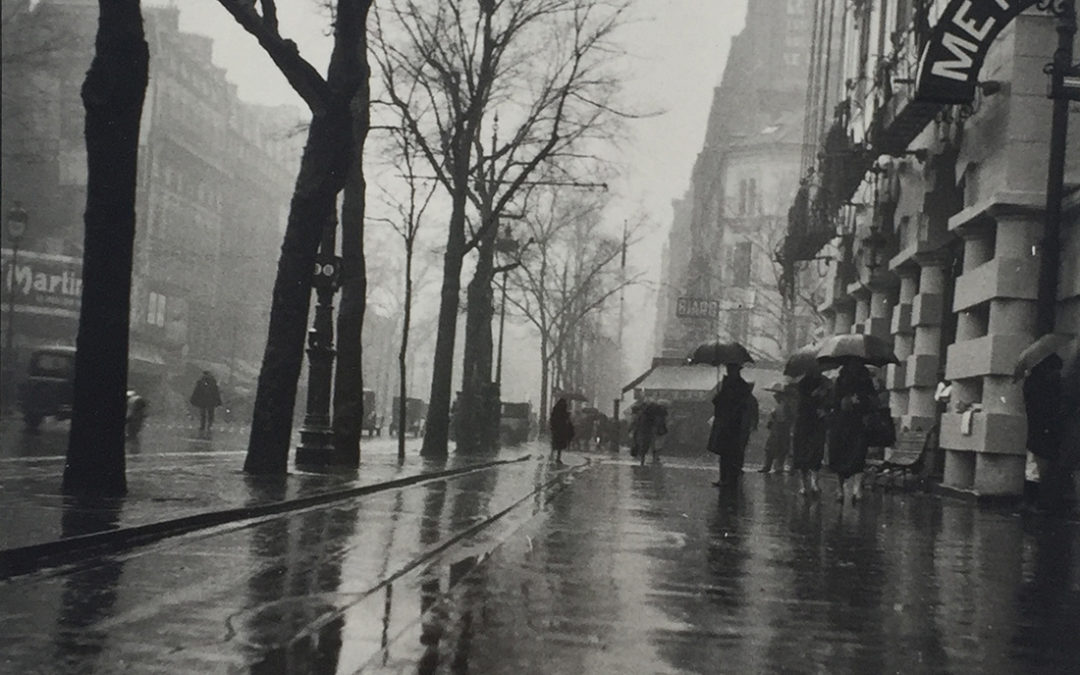 Geza Vandor – Rainy Paris Street