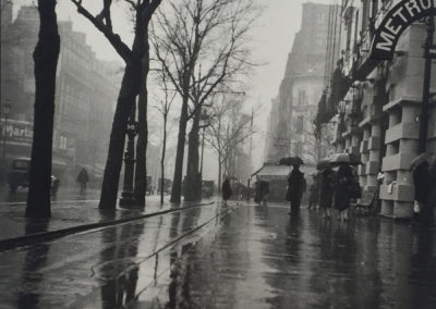 Geza Vandor – Rainy Paris Street